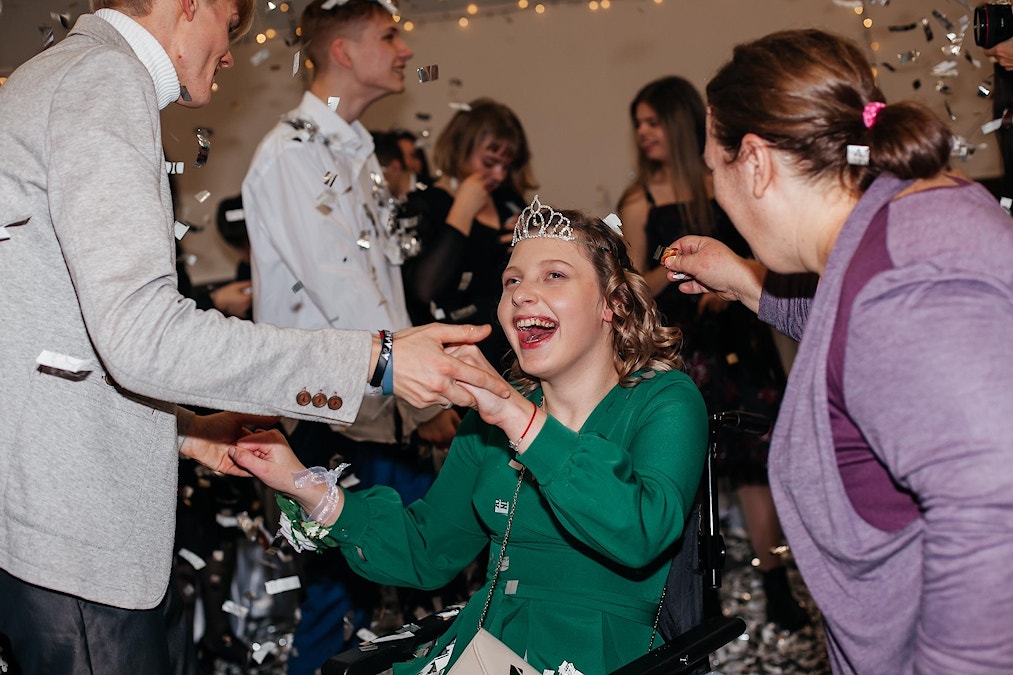 Night to Shine comes to Warner